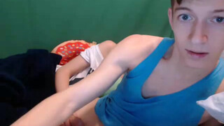 Sis Gives Brother Blowjob on Webcam: Younger Sis Going All Out!