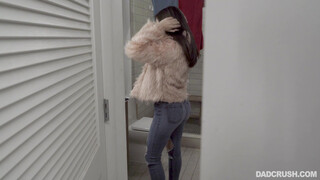 Daughter's Sexy Ass Stands Doggy-Style in Front of Father