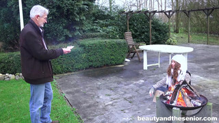 100$ Old Man's Beggar Oral Sex: Rich vs Poor